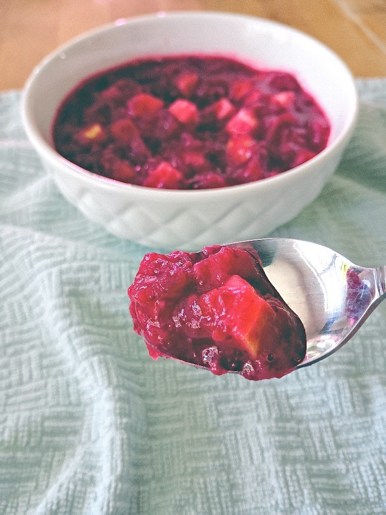 Tangy, sweet cranberry sauce recipe with raspberries