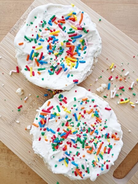 Birthday cake rice cake snack - A low calorie sweet treat